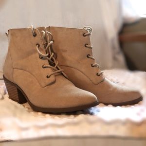 6/12 women’s boots